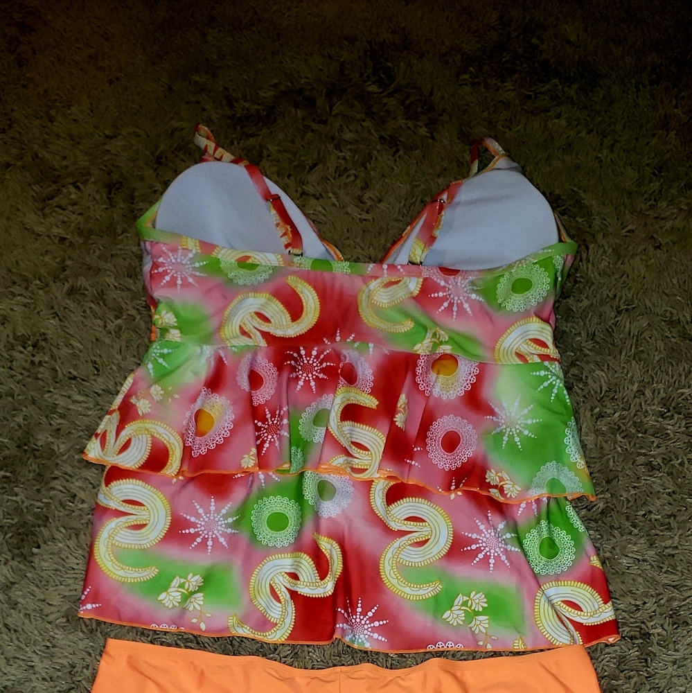 *Plus Size* Layered Tankini bathingsuits/swimsuits - Picture 4 of 8
